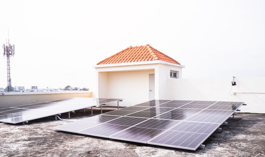 Flat roof with solar panels installation – Can You Install Solar Panels on a Flat Roof? by Eco Sun Works
